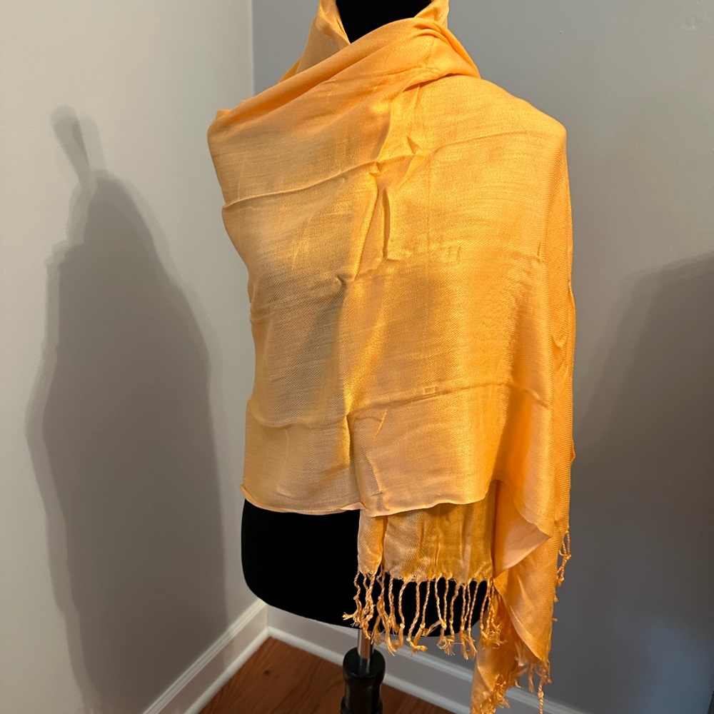 Pashmina scarf